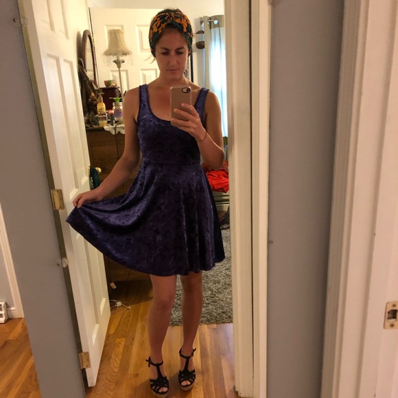 Nollie Dresses & Skirts - Crushed velvet ballerina dress